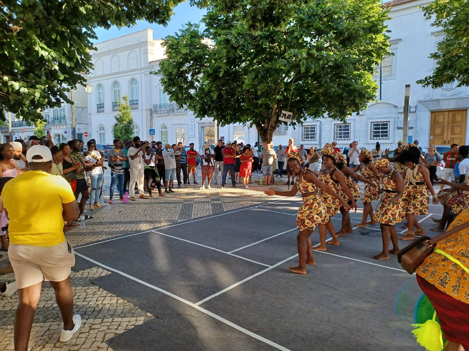 Netos de Bandim na Praça da República