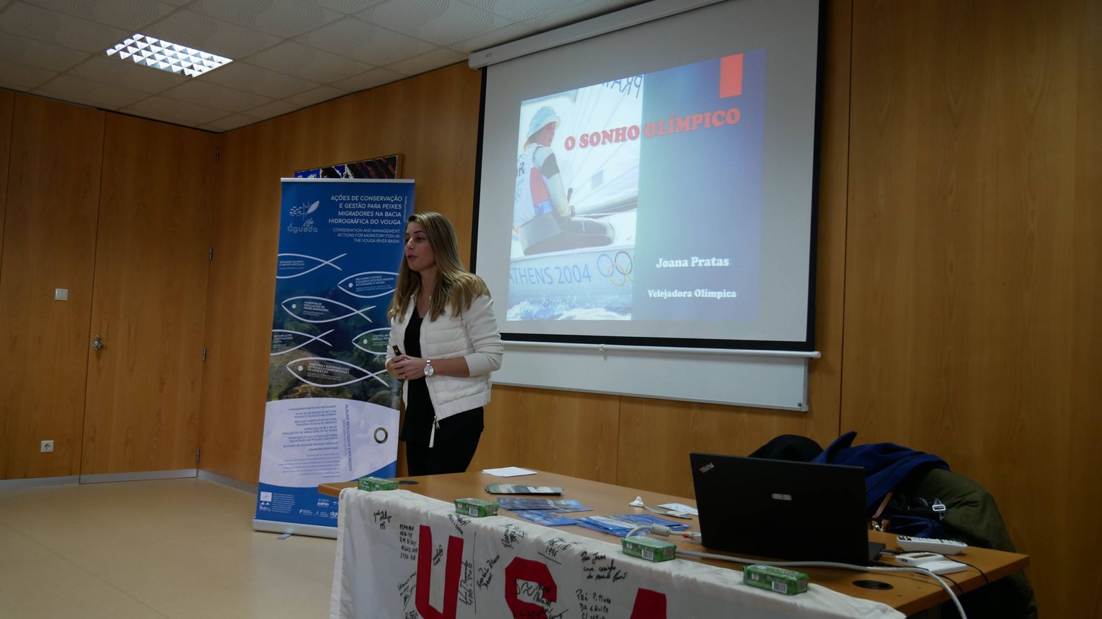 LIFE Águeda - Ação de sensibilização ambiental da CM Águeda e Docapesca com a atleta olímpica Joana Pratas na Escola Secundária Adolfo Portela