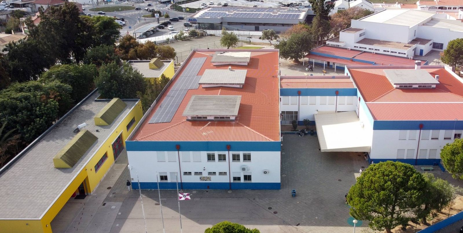 Central fotovoltaica da Escola de Boliqueime