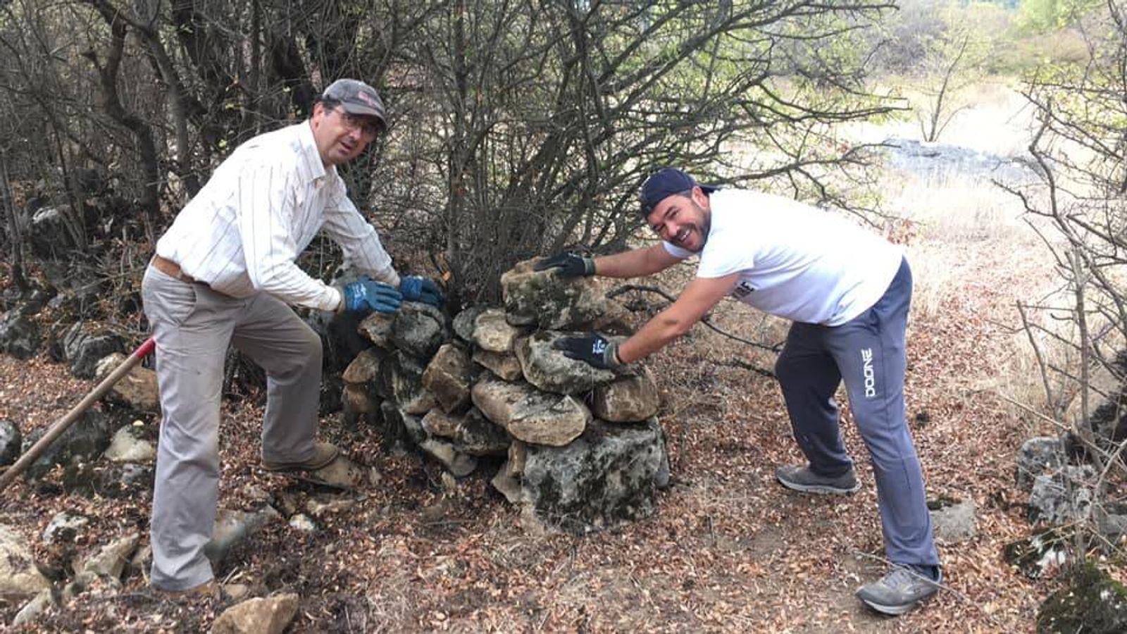 Recuperação de Muros de Pedra Solta em Caminhos Rurais Ancestrais