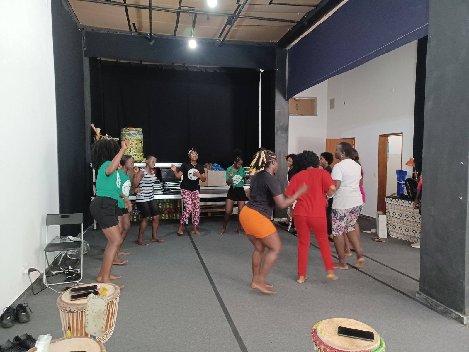 Oficina de danças tradicionais africanas