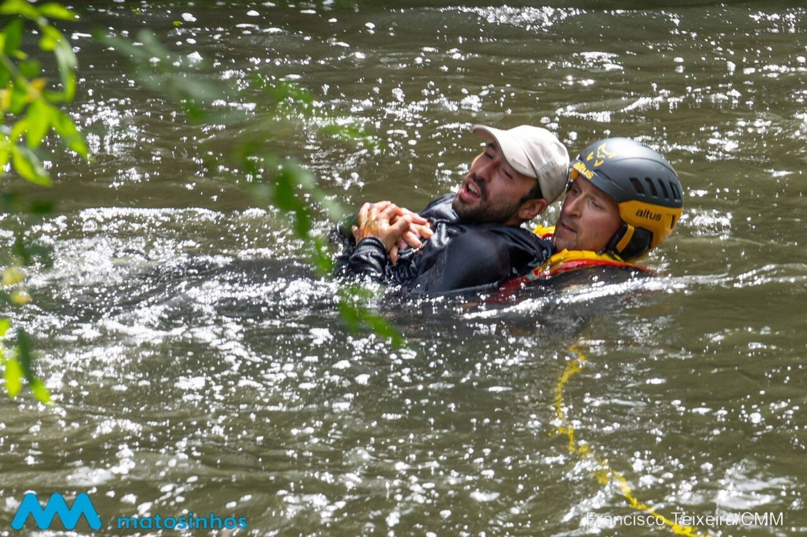 Simulacro no rio Leça. Disponível em: https://www.cm-matosinhos.pt/servicos/comunicacao-e-imagem/noticias/noticia/simulacro-no-rio-leca
