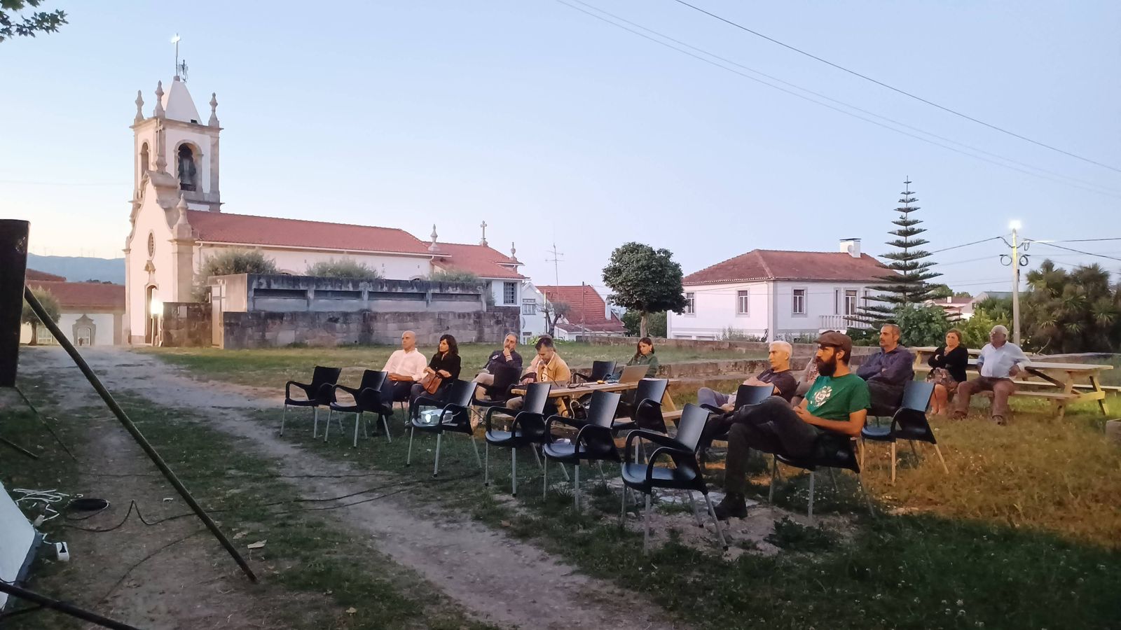 Sessão de Cinema no espaço envolvente ao Mercado Sem Adubos